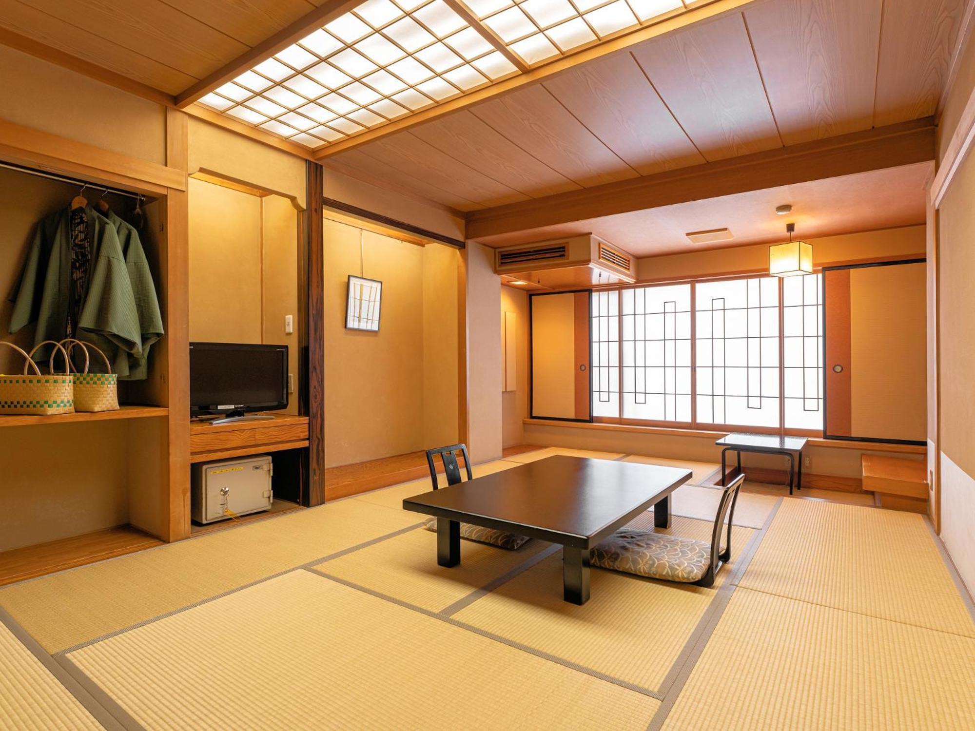 Omori Hotel Shibukawa Buitenkant foto